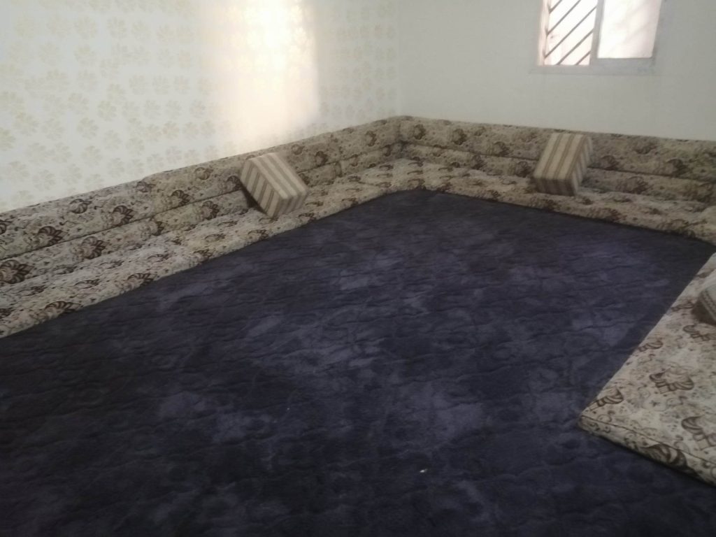 شركة تنظيف مجالس بحائل